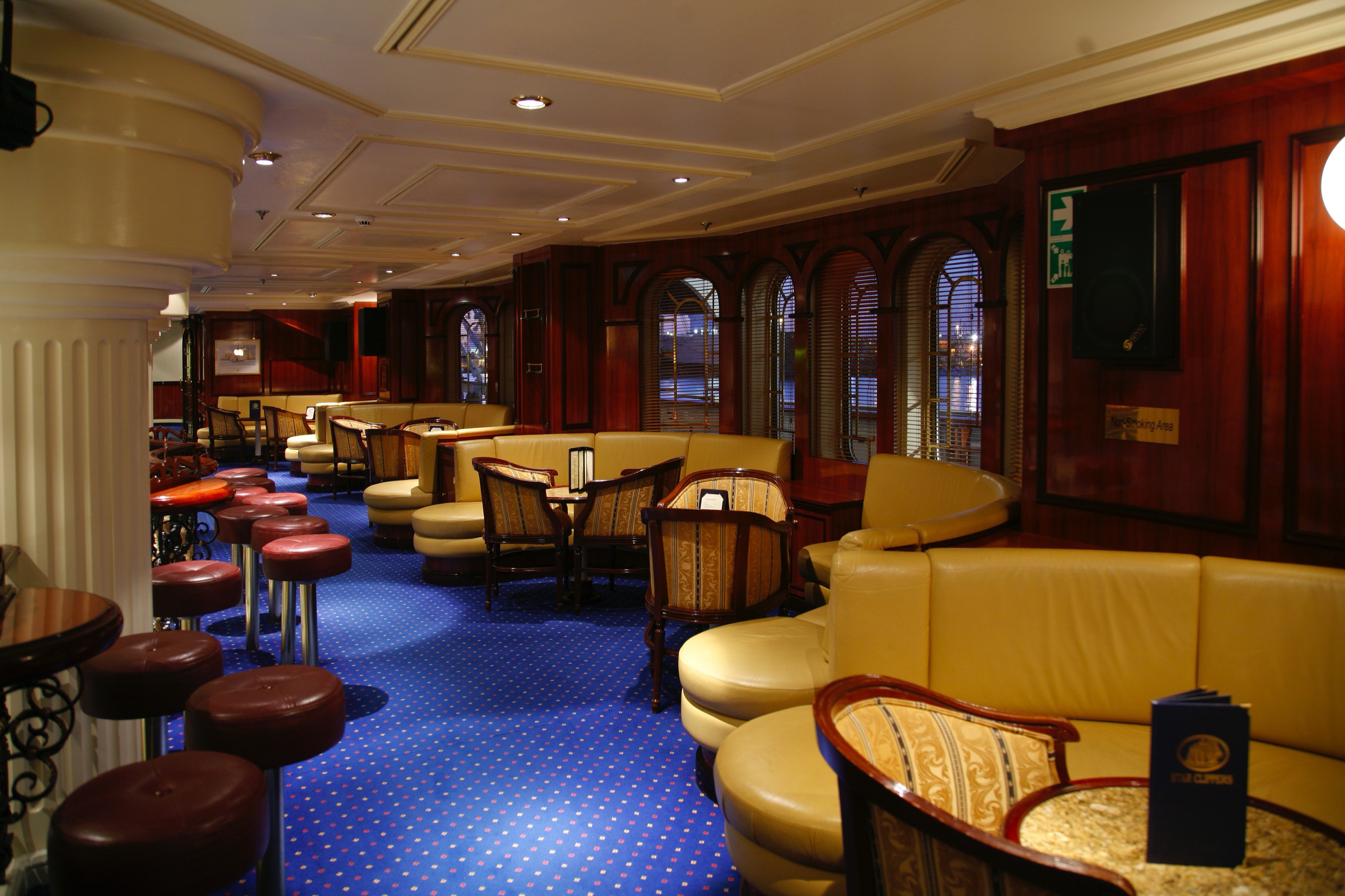 Royal Clipper - Onboard Entertainment